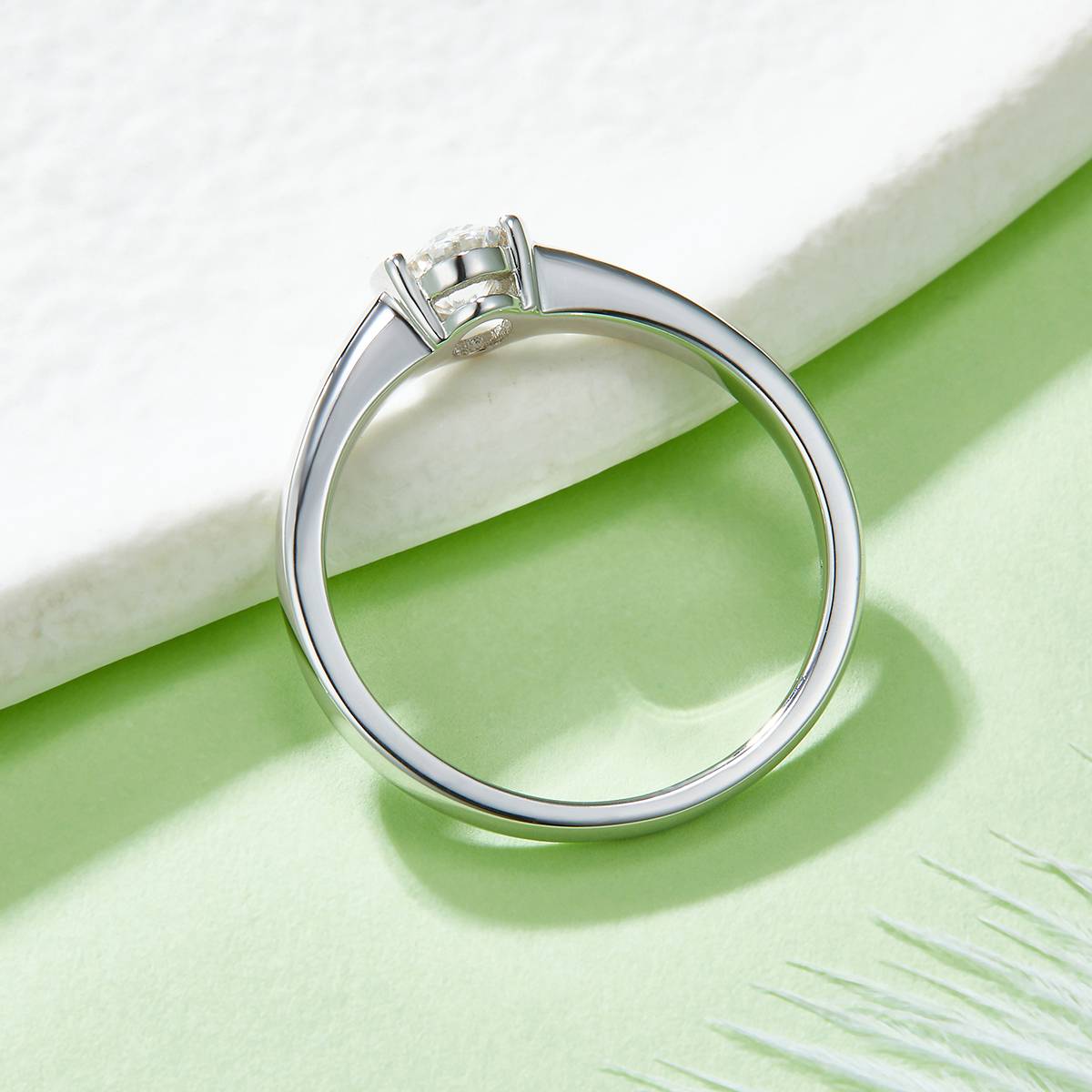 Simple egg shaped S925 silver plated white gold moissanite diamond women's ring 0.5 carat D-grade